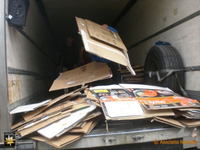 Send Them Back
returning cardboard boxes for a refill
Keywords: Apr19;Warehouses;Load19-04;pub1905m