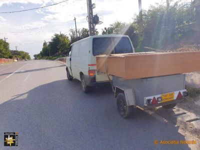 Furniture delivery
Keywords: jun21;furniture