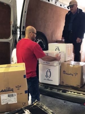 Unloading packed boxes
Boxes prepared at the Friday packing sessions
Keywords: Aug21;warehouse;pub2109s