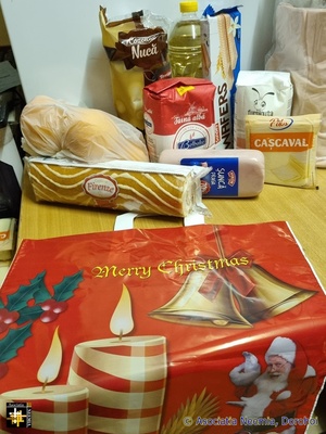 Foodbags at Christmas
Keywords: dec22;Foodbags