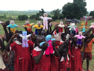 Knitted Items in Uganda
Knitted items intended for Romanian children have found a new home in Uganda.
Keywords: knits;knits2