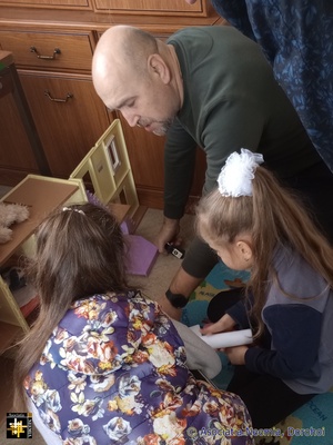 Time with the Children
Keywords: dec23;C.Neemia;pub2401j