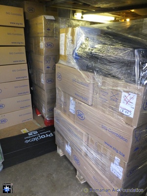 Items from South Wales
Boxes stacked on pallets, then shrink-wrapped.
Keywords: feb24;packing