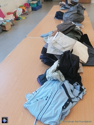 Donated Clothing
Clothing and bedding is inspected prior to packing.
Keywords: mar24;packing