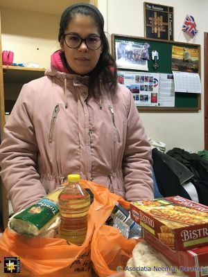 Easter Food Distribution
Keywords: apr25;Food-Donation;pub2505m