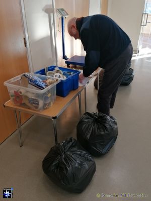 It's Weighing on Bernard
Keywords: nov25;packing